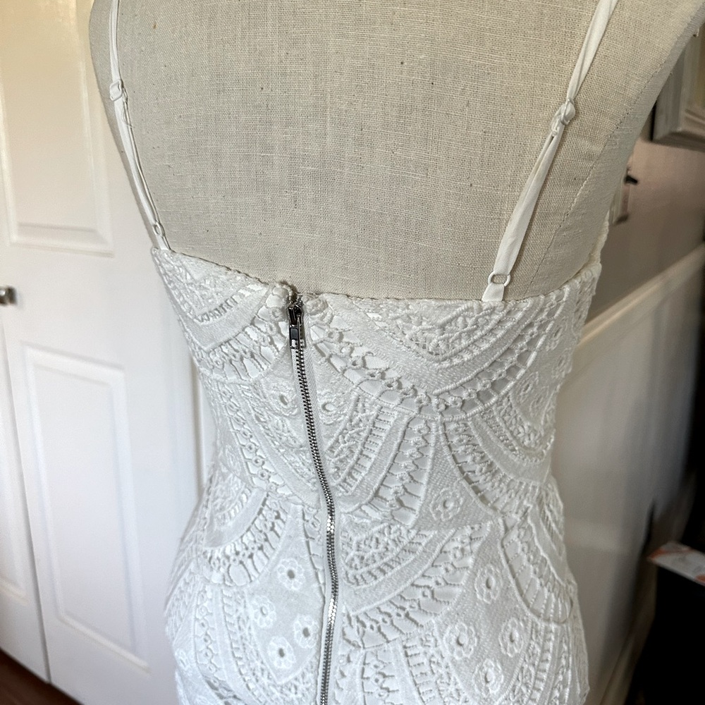 Lulu’s Crocheted Lace Dress size XS